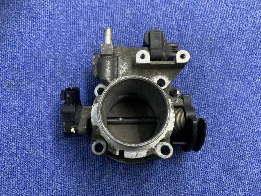 送料600円 トヨタ 純正 クレスタ GX100 スロットルボディー スロットルボディ拍卖