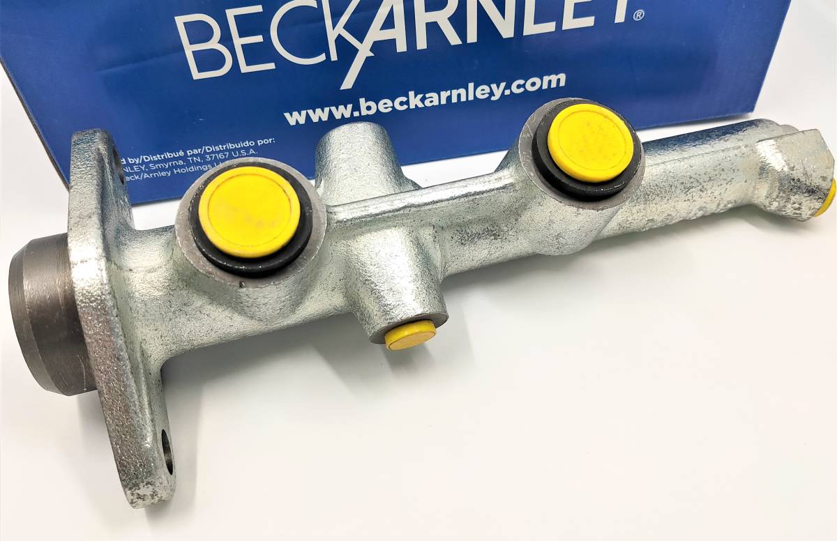 (送料込) VOLVO ボルボ 240 260 ブレーキマスターシリンダー【左ハンドル用・新品】拍卖