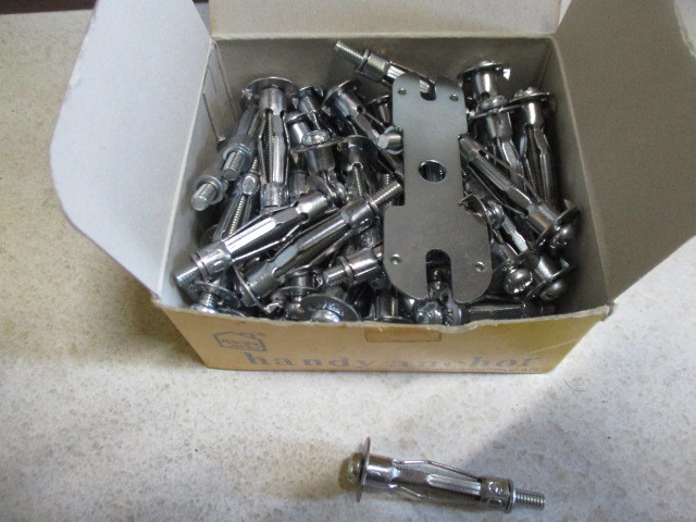 ハンデイアンカーAー409(ナベプラス頭) 50本で¥1000 送料¥185(クリックポスト)拍卖