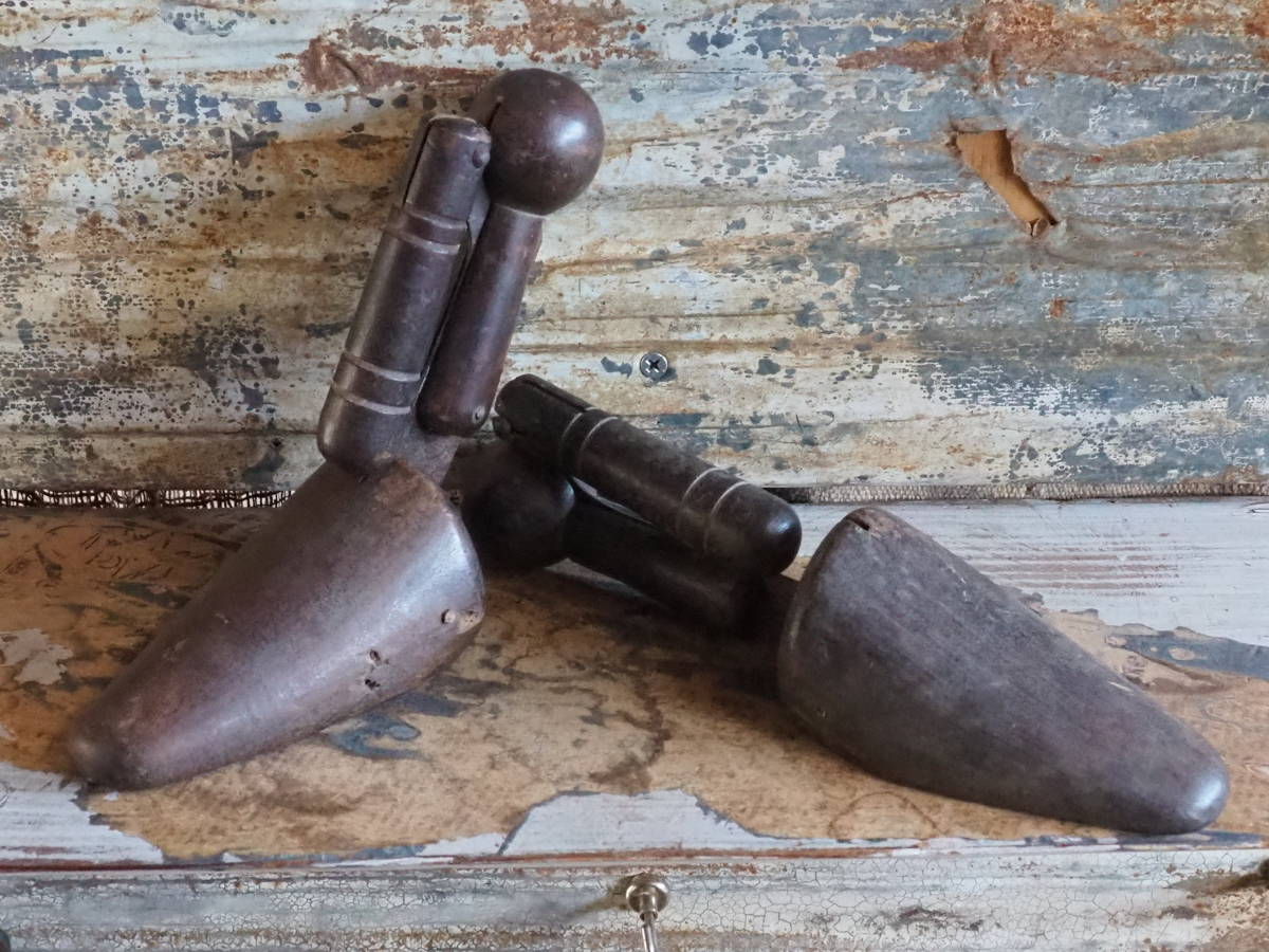 【フランス蚤の市無垢材のシューキーパー】オールドチーク靴型アンティーク靴職人ヴィンテージ古着古道具インテリアインダストリアル骨董拍卖