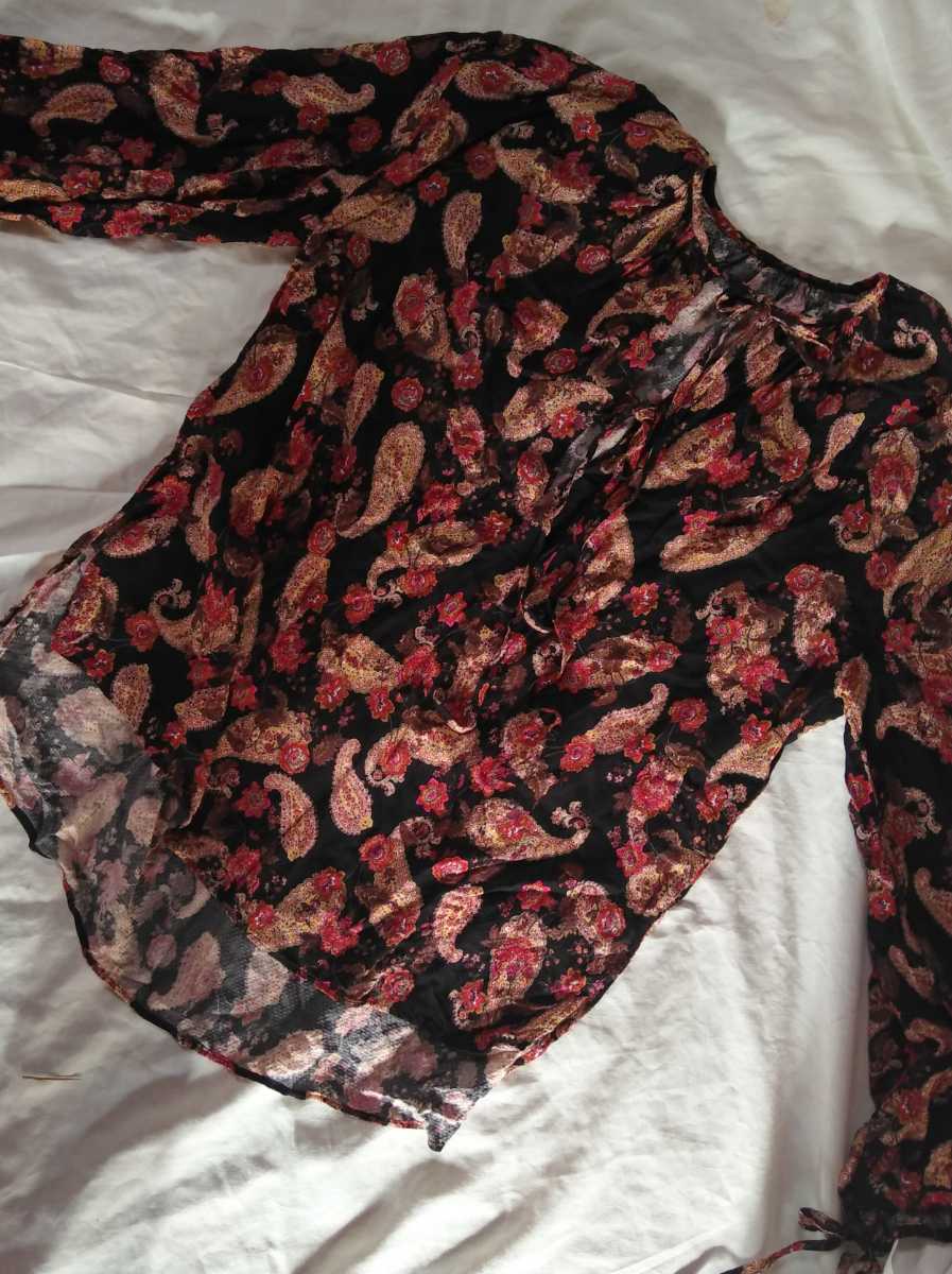 ★ROPE mademoiselle ロペマドモアゼル ペイズリー柄 トップス38★黒x赤 重ね着に♪拍卖