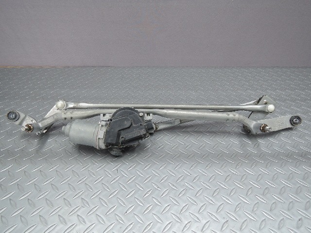 ・ DBA-ZN6 86 ハチロク 前期 AT フロント ワイパーモーター 86511CA000 T-1957拍卖