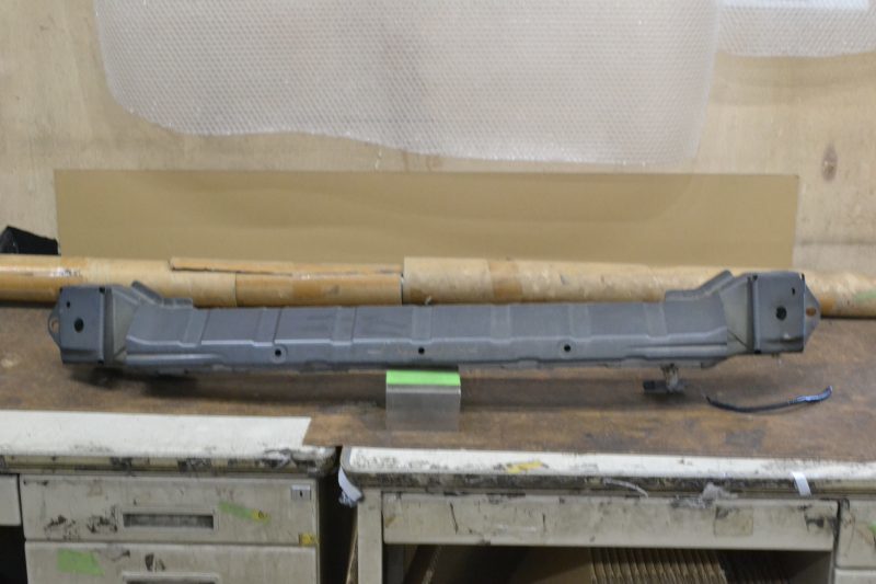 ステップワゴン 前期(RK1 RK3 RK5) 純正 破損無 取付OK フロントバンパー ホースメント / 71130-SZW-000ZZ K066213拍卖