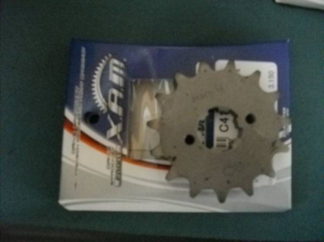 CBX400F@。@フロント15コマ フロントスプロケット 拍卖