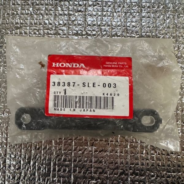 ■新品、未使用■ ホンダ HONDA フィット ステップワゴン 純正 アンテナ コンピューター 38387-SLE-003 No.1071拍卖