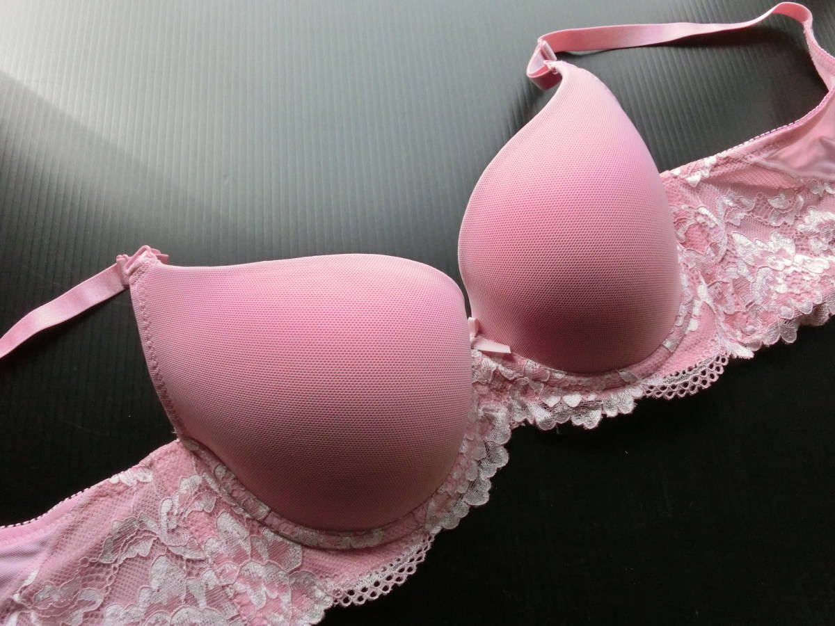 ★【C75】ピンクベージュ 内緒でメイク!脇高背中すっきりモールドブラジャー 《25》拍卖
