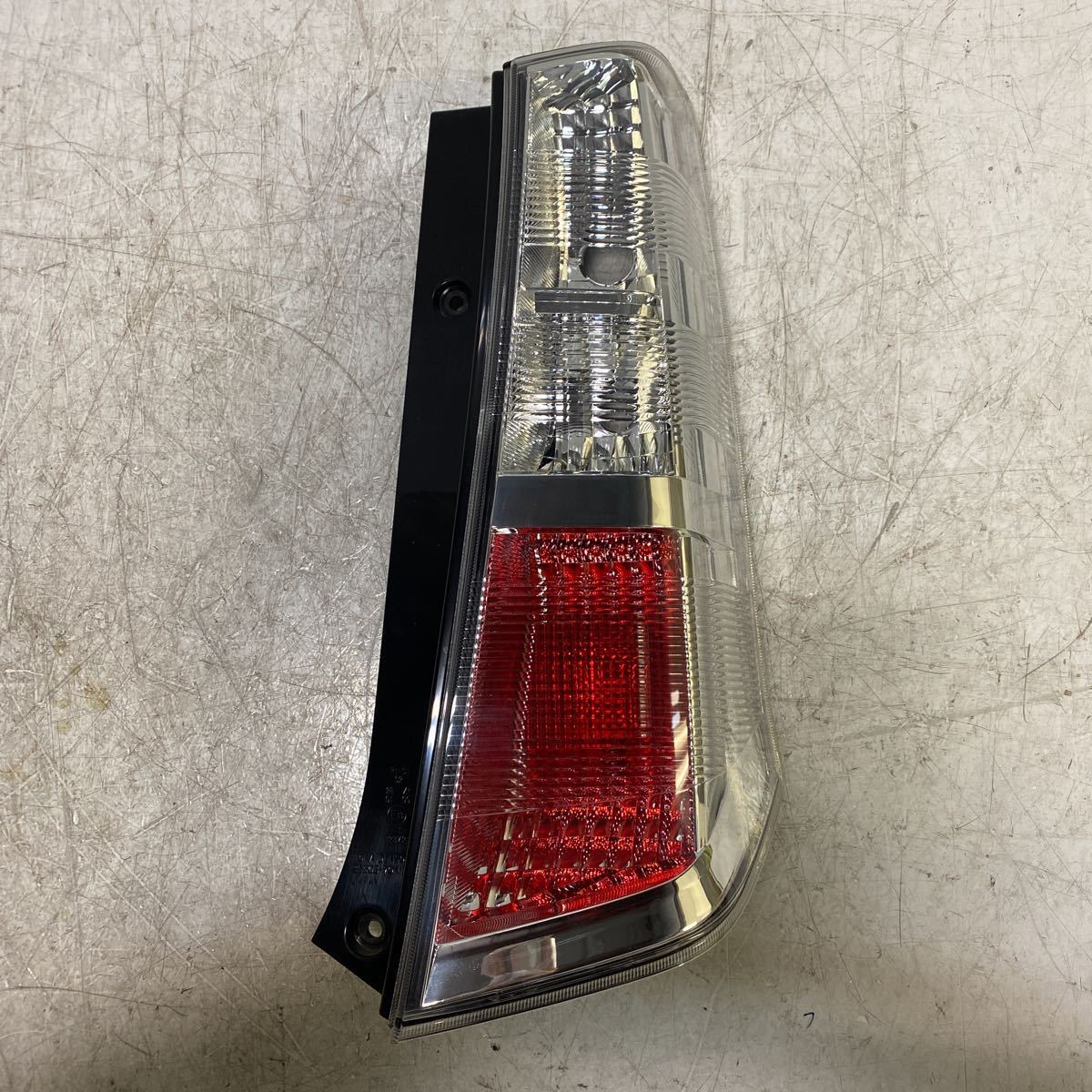 ★スズキ ワゴンR/MH23S★純正右テールランプ/TOKAIDENSO35603-70K1/YC801拍卖