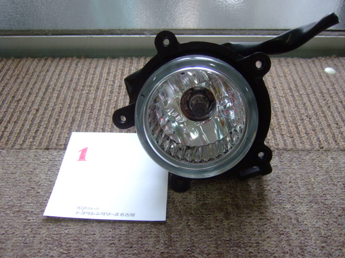 ダイハツ 純正フォグランプ右 81219-B5010 S320G拍卖