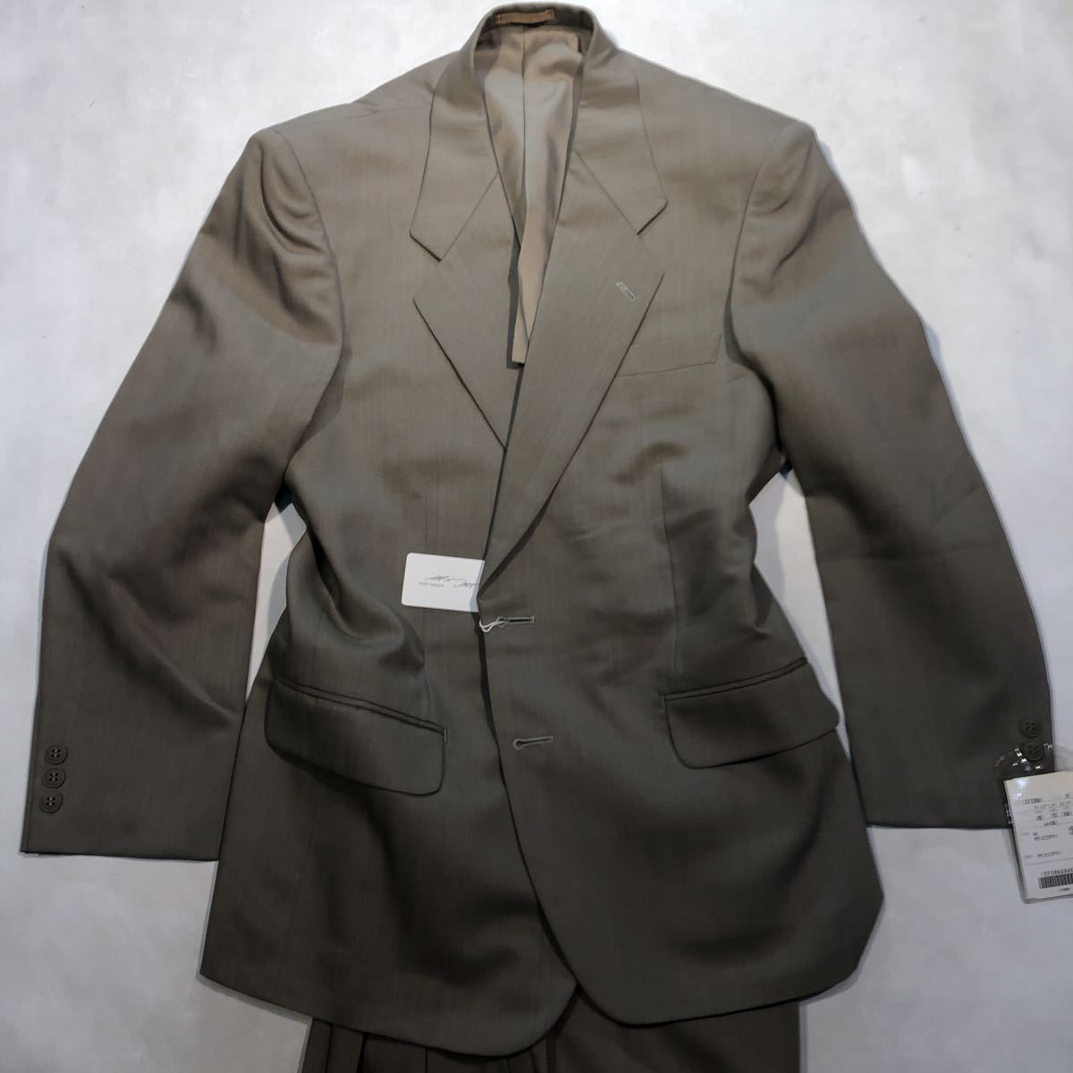 【サイズA3 XS★超軽量ソフトスーツ】新品タグ付き 2Bシングルスーツ ベージュ系 背抜き/ノーベンツ2タック/73cm 激安特価メンズビジネス拍卖