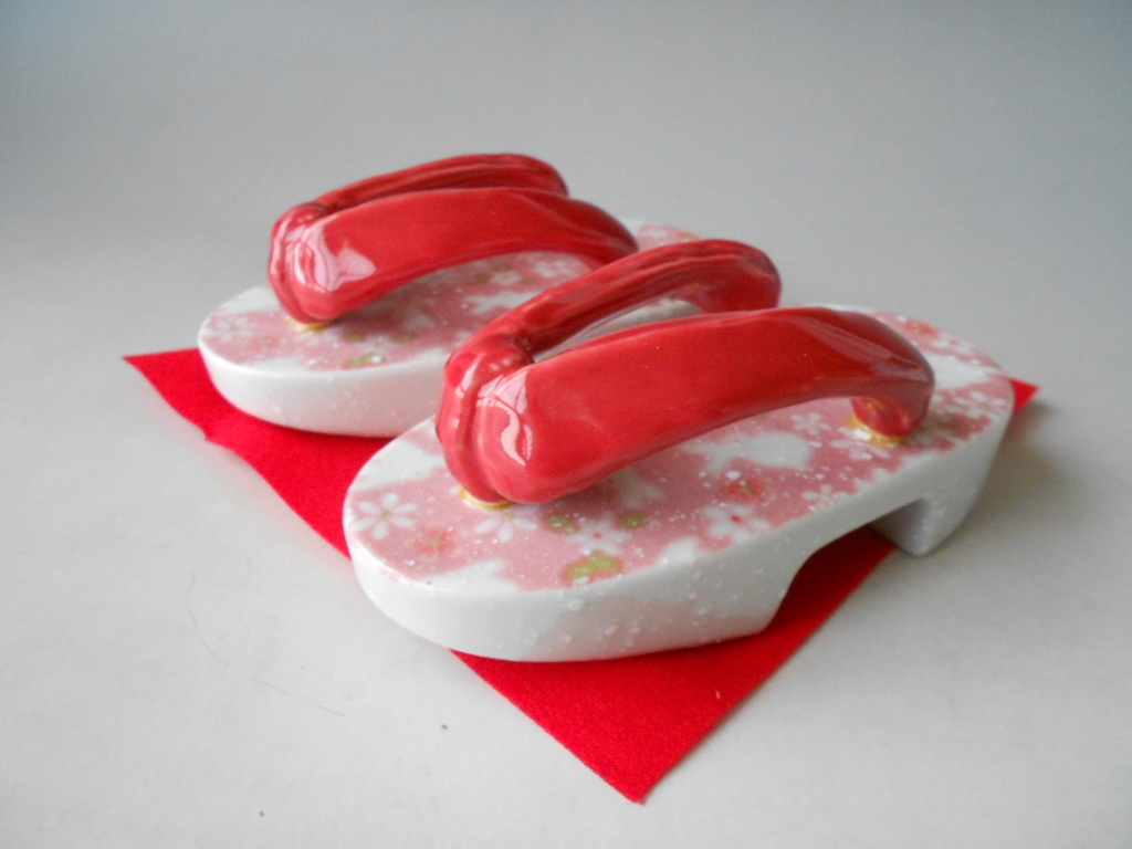 美濃焼! ☆うさぎ・ミニ下駄☆ 新品 置物 商売繁盛 良縁 インテリア 開運 厄除け ギフト拍卖