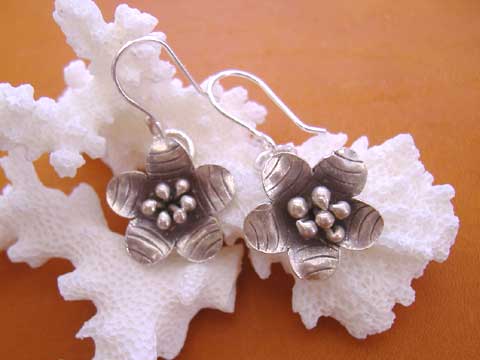 ◆カレン族シルバービーズ 花ピアス11◆桜・さくら・フラワー拍卖