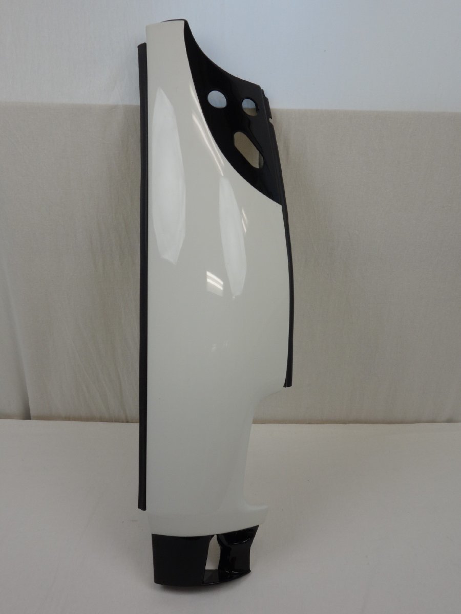 未使用品 ISUZU いすゞ イスズ 4トントラック フォワード 運転席側 右コーナー フロントパネル 純正品 PA-FRR34L4拍卖