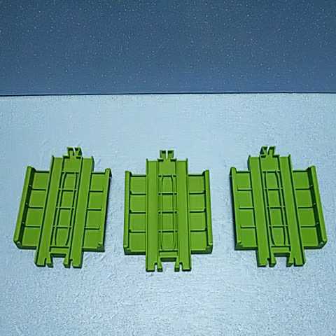 プラレール【同梱OK】緑系 ガーター橋 3個 グリーン拍卖