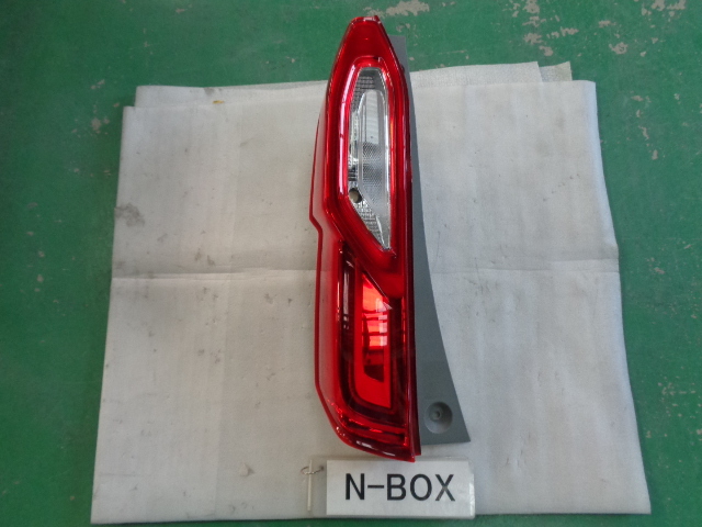 N-BOX JF3 左テールランプユニット 即決 6290拍卖