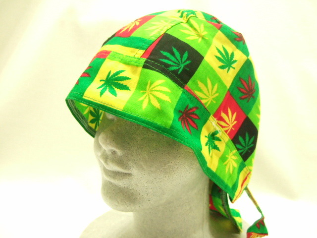 横浜最新 美しいリーフマリファナ♪魅惑のバンダナキャップBeautiful Leaf Marijuanaメンズレディース同梱4枚まで送料送料180円ξbcξ ξ33拍卖