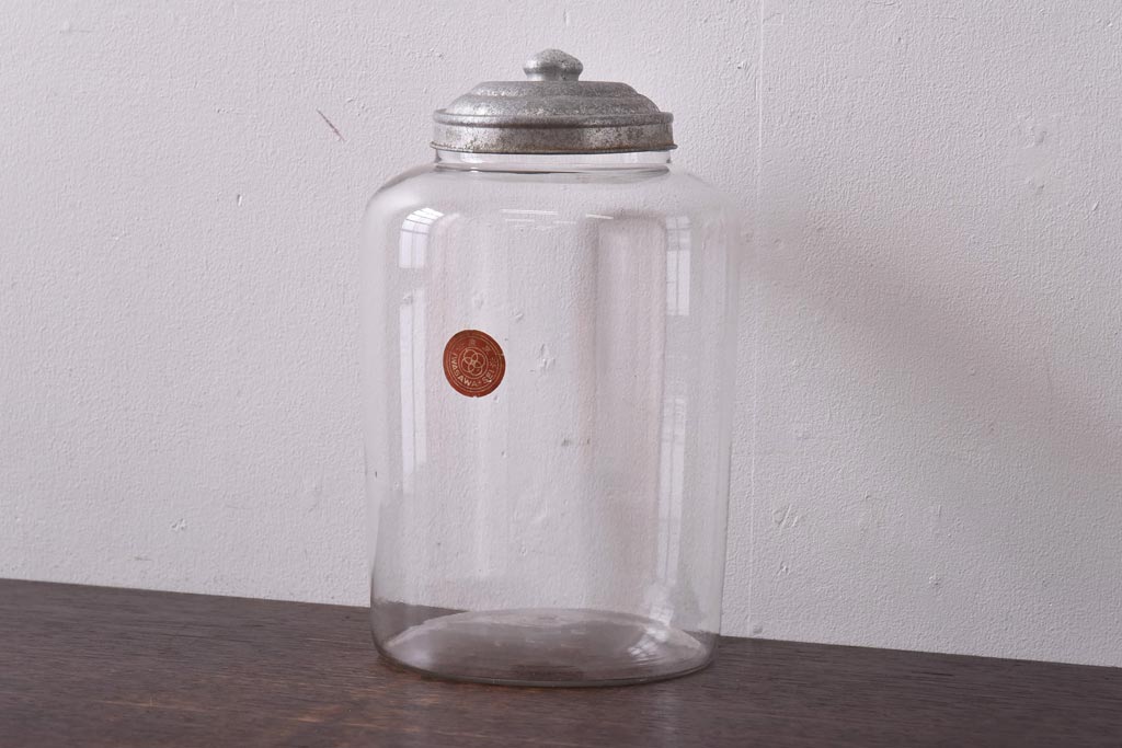 R-033355 昭和レトロ シールがレトロなアルミ蓋の筒型ガラス瓶(ガラスビン、キャニスター)(1)拍卖