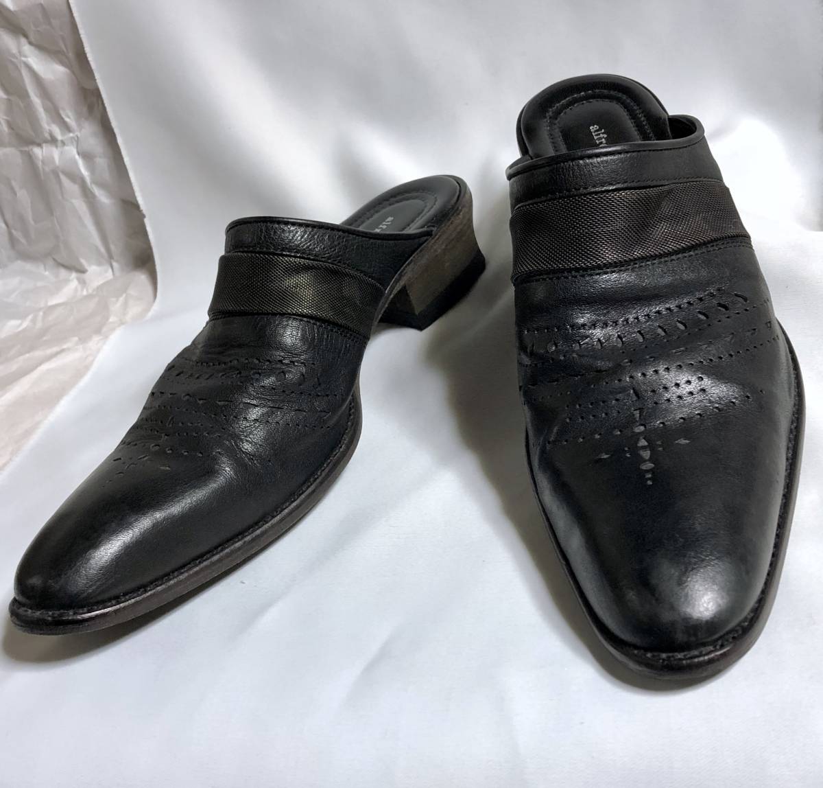 正規良 alfredo BANNISTER アルフレッドバニスター メダリオンミュール黒 ブラック 4㎝ヒールシューズ 41 26㎝ レザーサンダル メンテ済み拍卖