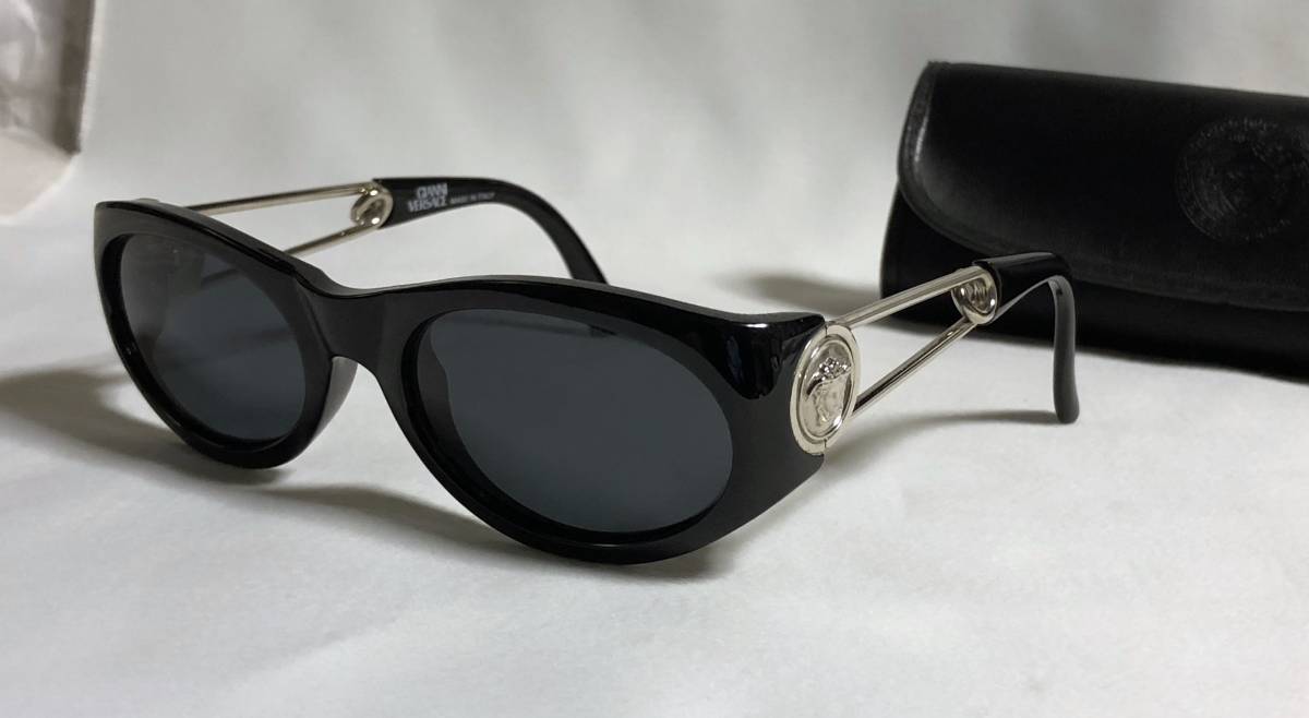正規美 絶版! VERSACEヴェルサーチ メデューサアイコン装飾ピンフレームサングラス黒 ブラック×シルバー オープンテンプルデザイン★ 眼鏡拍卖