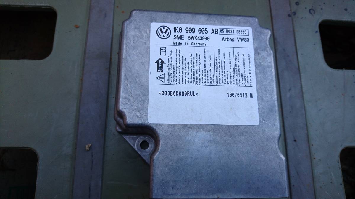 ゴルフ5/エアバッグコンピューター/1K0909605AB/コード115/1K0909605AC/コード03P/61000km拍卖