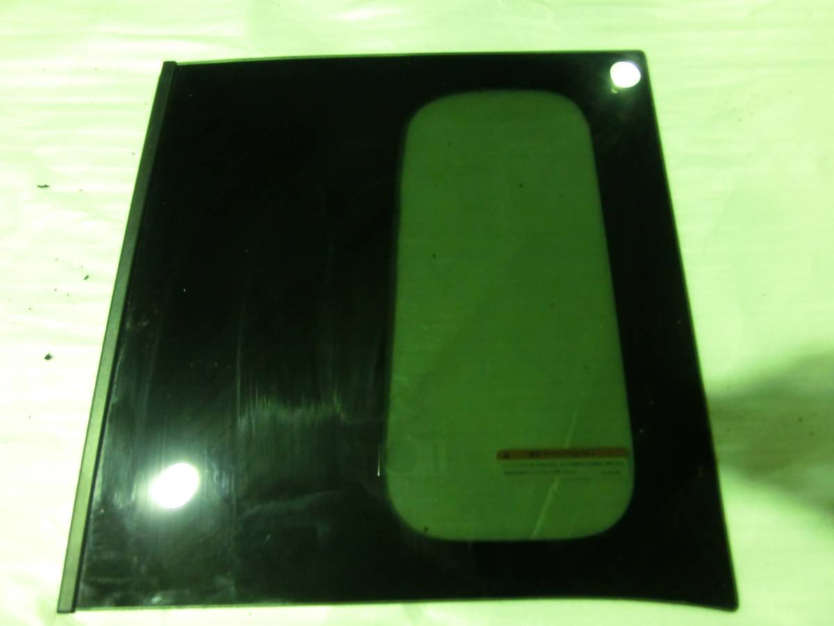 ★★★A1432★★ EQ SPACE EQ スペース B11A 純正 右 リア クオータ ガラス M31Q8拍卖