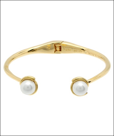 新品未使用 NYより ブレスレット kate spade バングル DANTY SPARKLERS PEARL CUFF クリーム拍卖