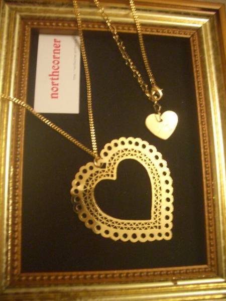 即決☆新品☆northcorner ノースコーナー定価7300円☆ゴールドカラーレーシーハートペンダント ネックレス♪拍卖
