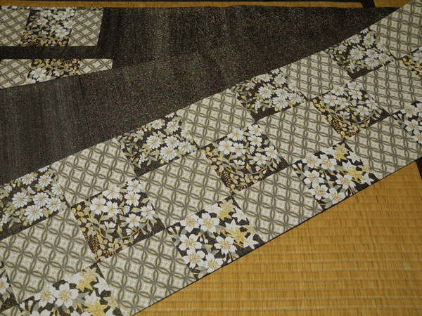 正絹 新品同様 「爪掻手織 本つづれ帯」 市松に七宝 袋帯 木箱付き 美品 -六通-拍卖