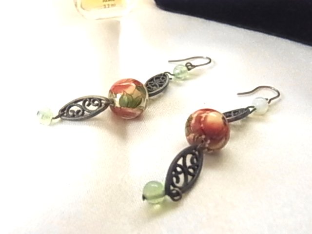 ヴィンテージ 和モダン ビーズ使いに和柄模様のストーン珠 和装にも素敵なピアス♪拍卖