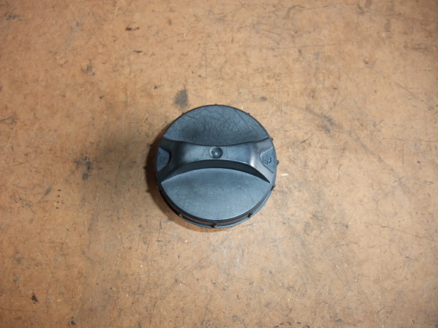 MC11S/ワゴンR/フューエルキャップ/燃料キャップ/燃料蓋/燃料ふた/燃料フタ/給油口キャップ/給油口蓋/給油口ふた/給油口フタ/キャップ拍卖