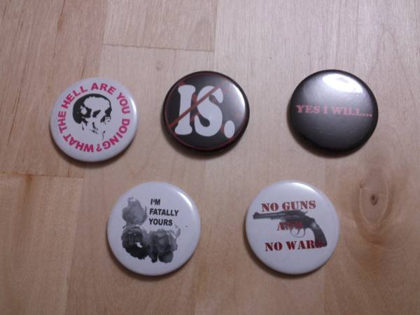 非売品 海外ブランド デザイン 缶バッチ 5個セット拍卖