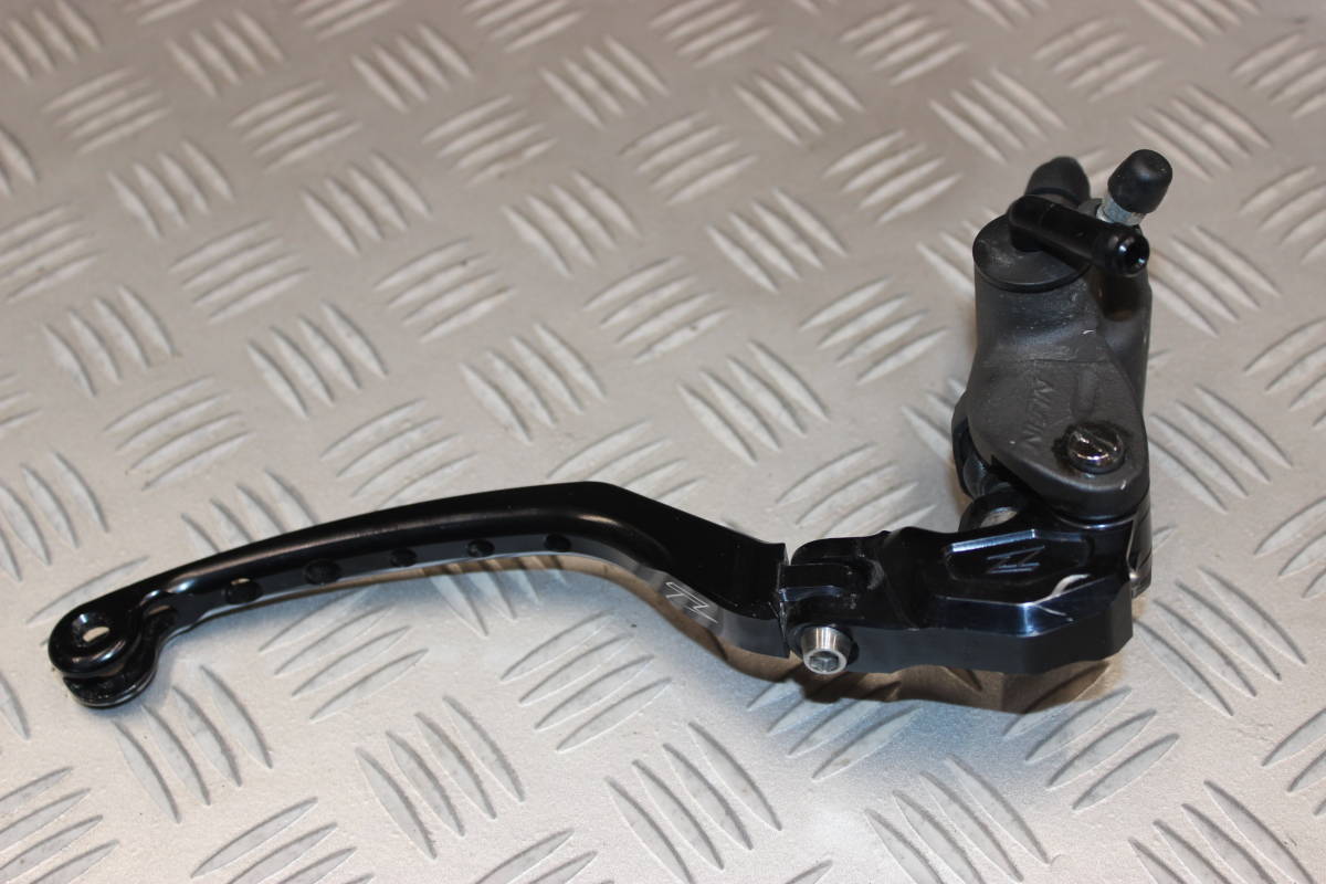 SD7 GSX-R600 (L1) フロントブレーキマスター ラジアルポンプ ラジポン GSXR600 750 1000 L2 ニッシン拍卖