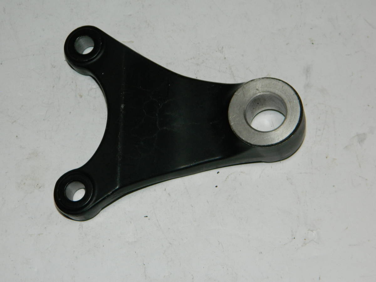 e1204 GSX1100E リアブレーキキャリパーサポート GU73A 0拍卖