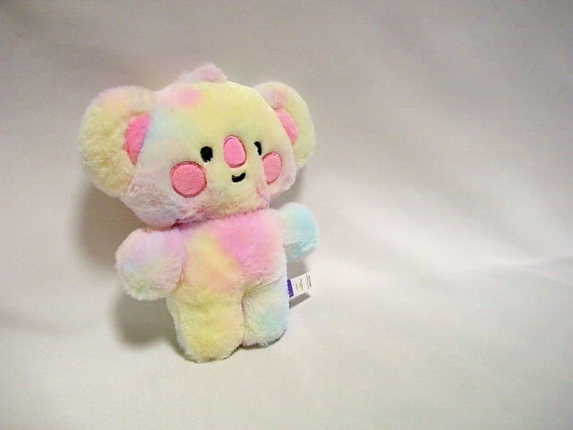 ●BTS●BT21 BABY RAINBOW FlatFur ぬいぐるみ KOYA●レインボー フラットファー●拍卖