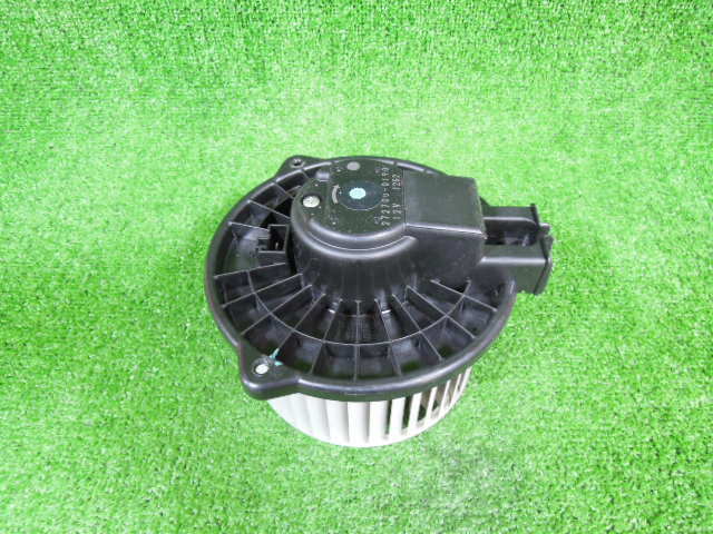 ダイハツ ムーヴ ラテ L560S ブロアファンモーター / ヒーターモーター 中古 272700-0190 A0525拍卖