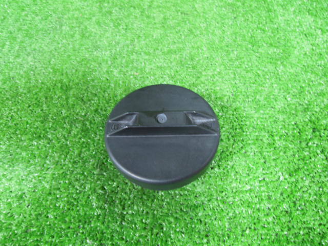 トヨタ ウィッシュ ZNE14G フューエルキャップ 燃料キャップ 給油口キャップ 中古 A0671拍卖