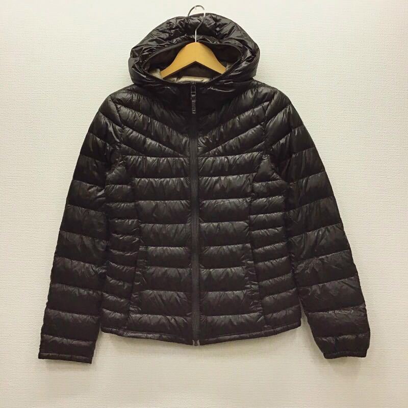 【ヤ095】UNIQLO ウルトラライトダウンジャケット Mサイズ ダークブラウン 長袖 フード付き レディースブランド古着 ユニクロ 送料無料拍卖