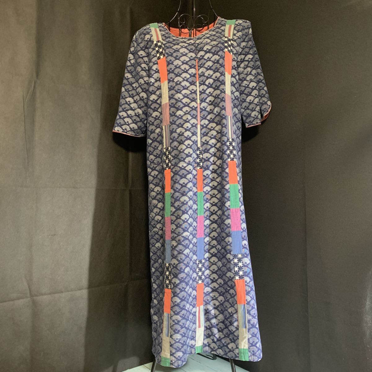 ☆ロング ワンピース 上着 生地 刺し子 リメイク素材 ハンドメイド 古布 型染め 絣 パッチワーク カスリ かすり (6443)拍卖
