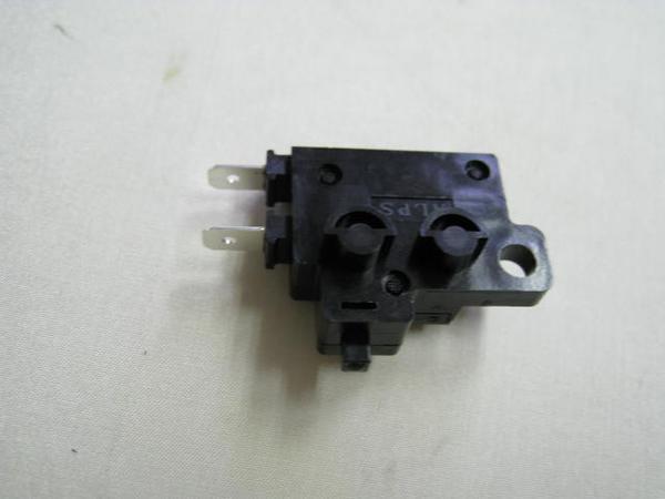 送料無料★新品★スティード400(NC26/NC37)★純正フロントブレーキスイッチ拍卖