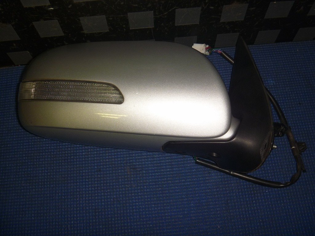 #0740 L235S エッセ 右ドアミラーウィンカー付 カラーS07(シルバー系)★拍卖