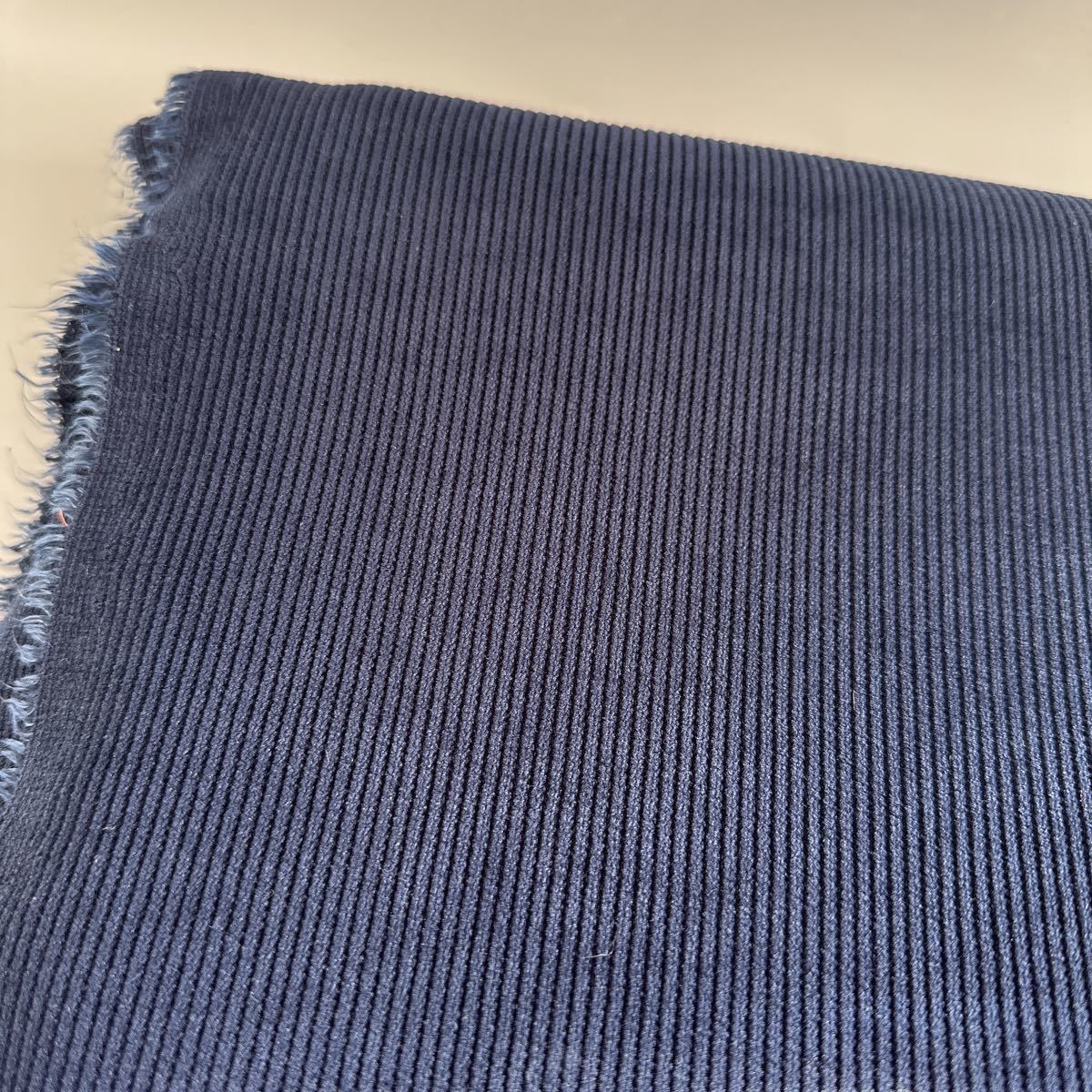 コーデュロイ 幅160cm×98cm.ポリエステル100%.紺色拍卖
