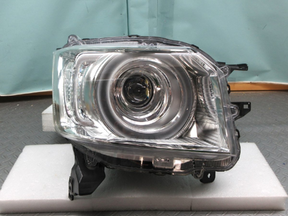 ◆ JF3 JF4 エヌボックス N-BOX 純正 右ヘッドライト LED 33100-TTA-N01 W3105拍卖