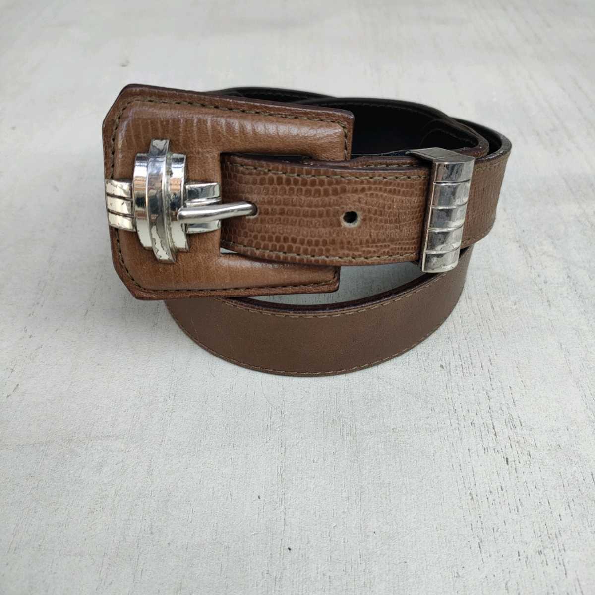 新品/ジャンニヴェルサーチGianni Versace/ヴェルサーチ/ヴェルサーチェ/デッドストック/ビンテージ/ヴィンテージ/レザーベルト/65/26/茶/拍卖