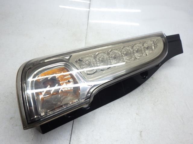 スペーシアカスタム DBA-MK32S 左テールライト ランプ 232890拍卖