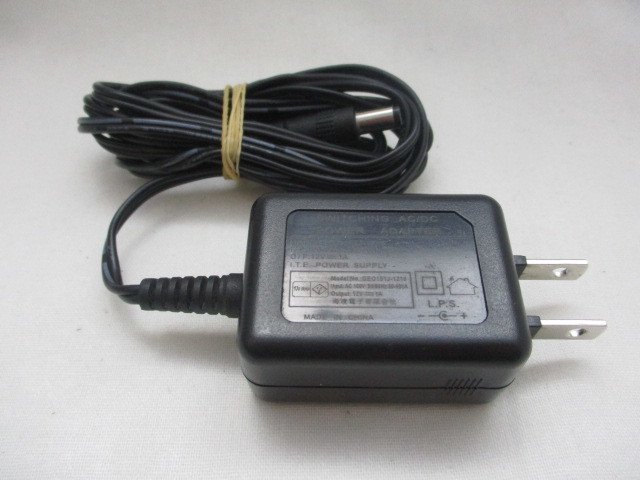 AD31722★メーカー不明★ACアダプター★GEO151J-1210★保証付!即決!拍卖