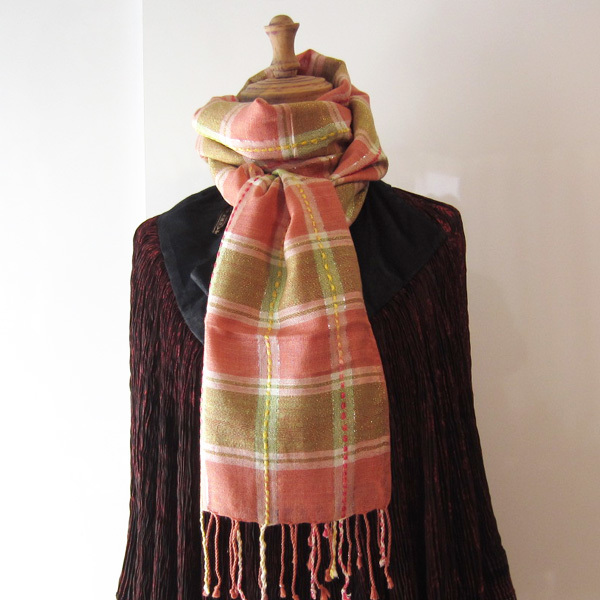 美品 アミナ amina チェックストール ラメ入り 拍卖