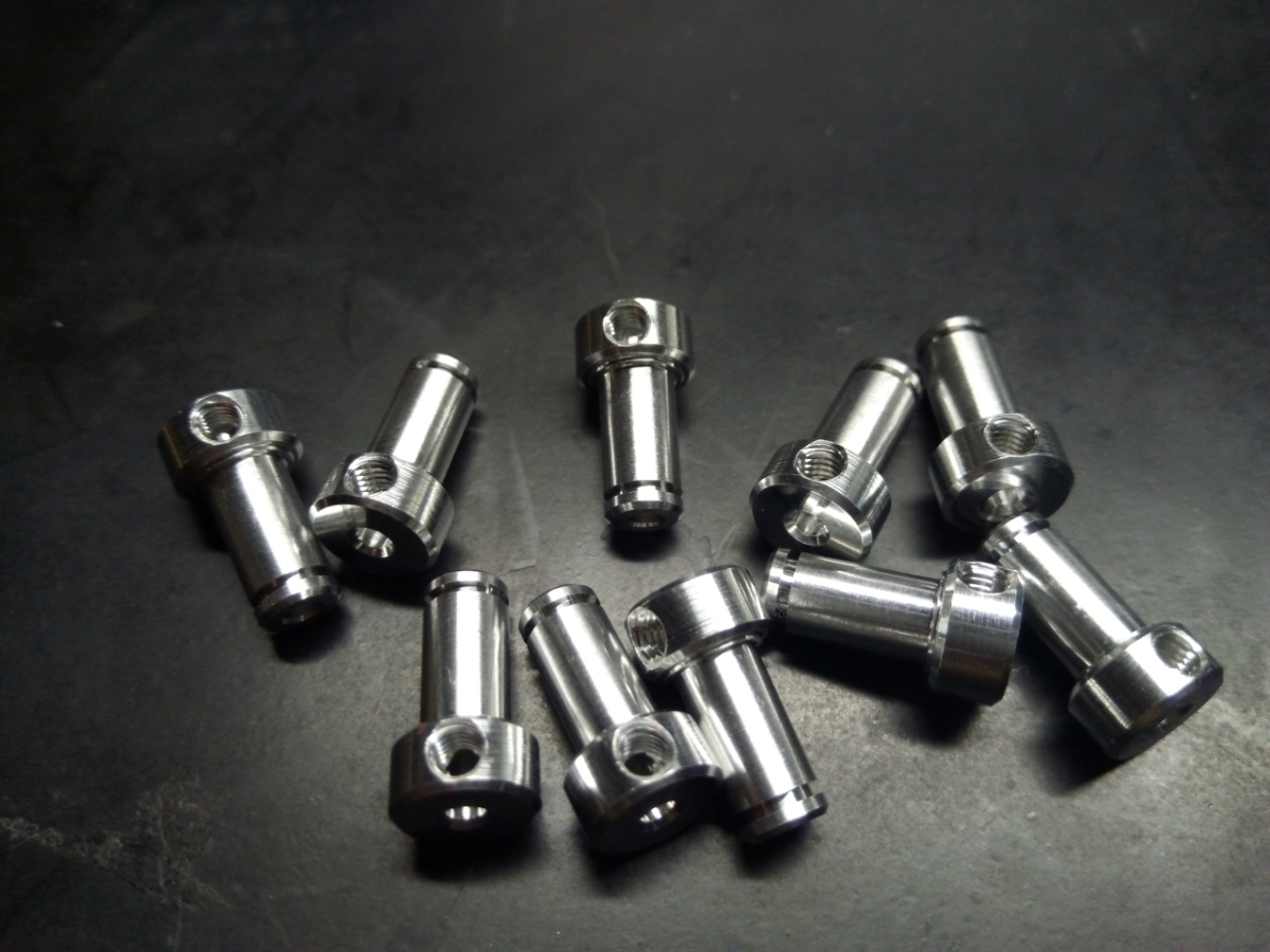 ラジコン用ベルトテンショナー軸10個拍卖