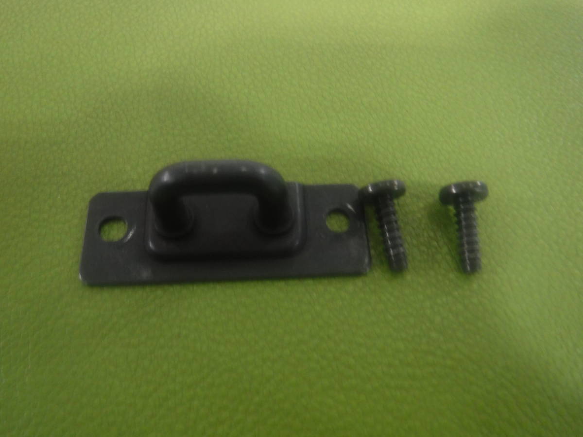 ビックホーンTA- UBS26GWいすゞ6VE1ビッグホーン純正グローブボックス固定ステー取付けブラケット コの字ダッシュボックス車検証入れトレー拍卖