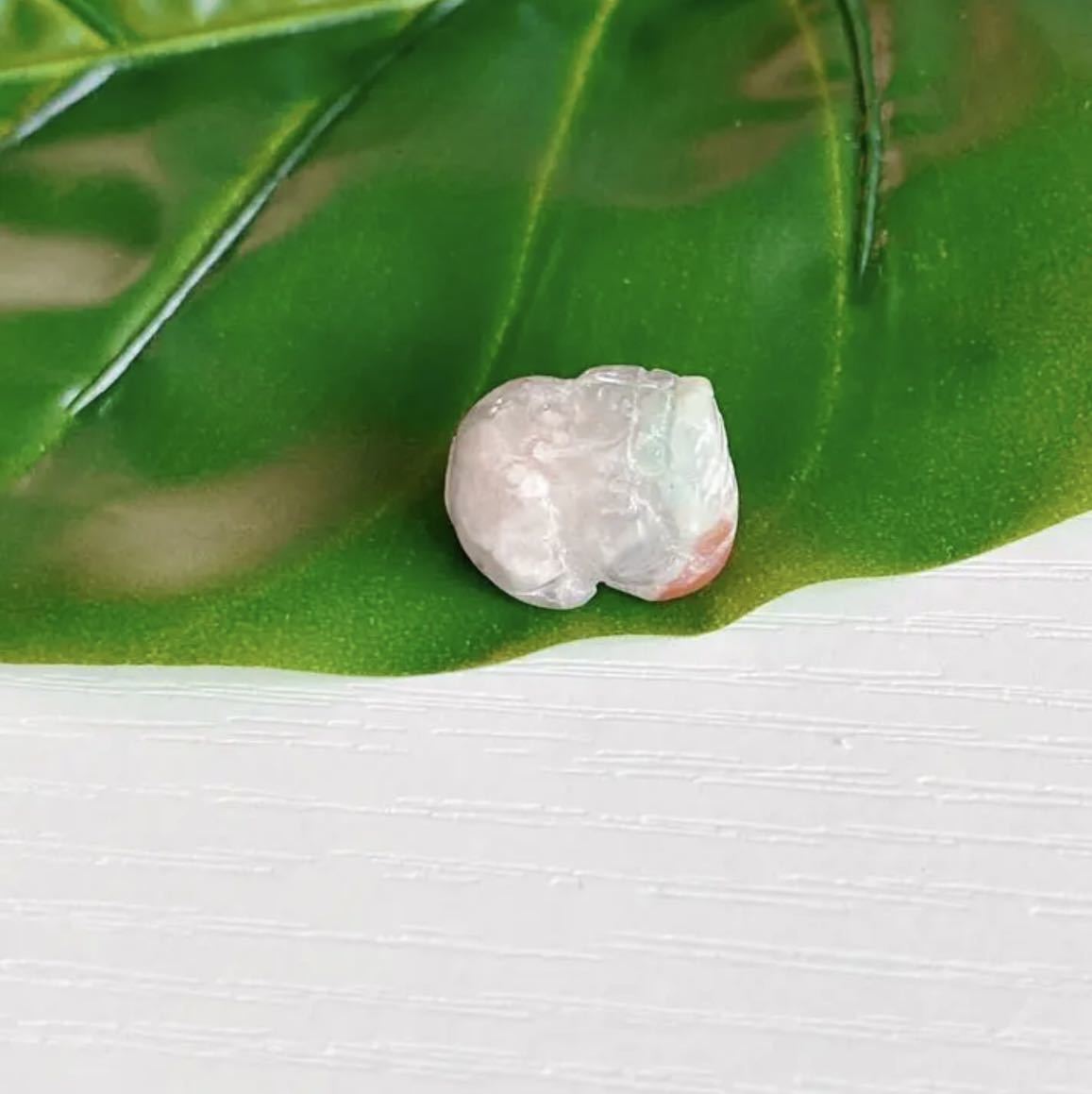 156 桜瑪瑙 ルース ひきゅう 貔貅 金運UP 天然石 パワーストーン(横穴)拍卖