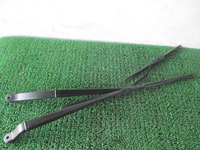 H21 ホンダ インサイト L DAA-ZE2 『 フロント ワイパーアーム 左右セット 』 INS2拍卖