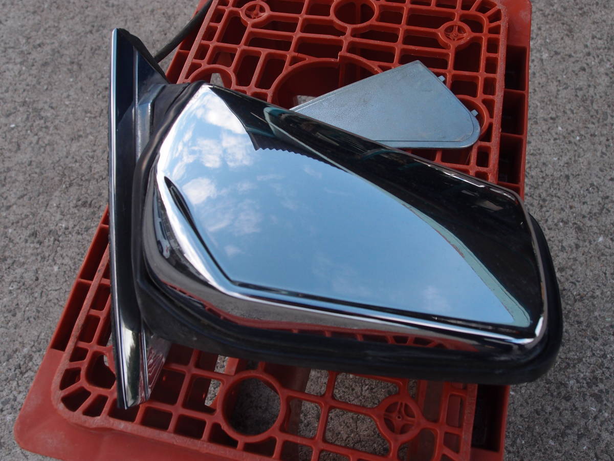 ベンツ W123 280E右ドアミラー 230 230E 300D 300DT 拍卖